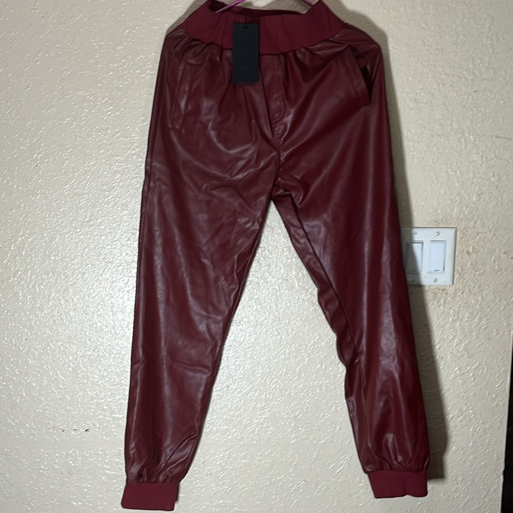Kendal n Kylie women vegan leather joggers - Picture 2 of 8